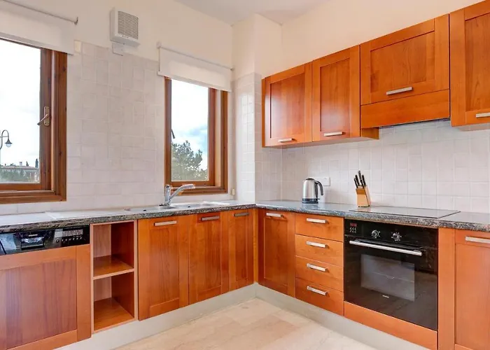 2 Bedroom Oleander With Private Pool And Garden, Aphrodite Hills Villa Kouklia