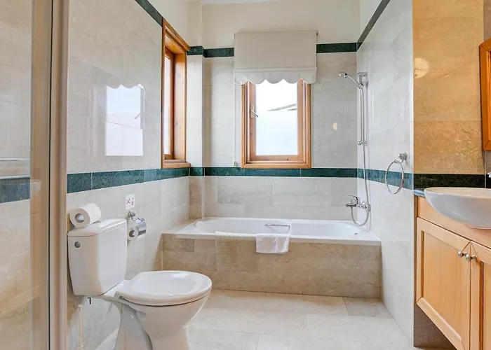 Villa 2 Bedroom Villa Oleander With Private Pool And Garden, Aphrodite Hills Resort Kouklia