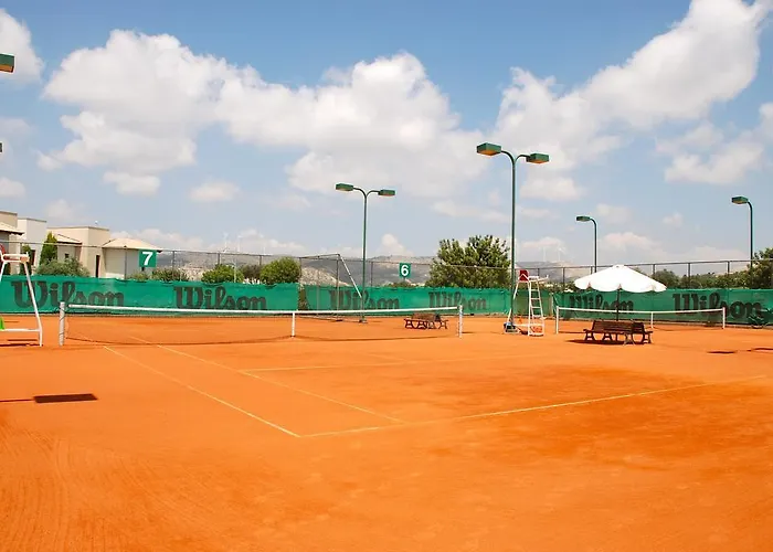 2 Bedroom Oleander With Private Pool And Garden, Aphrodite Hills *